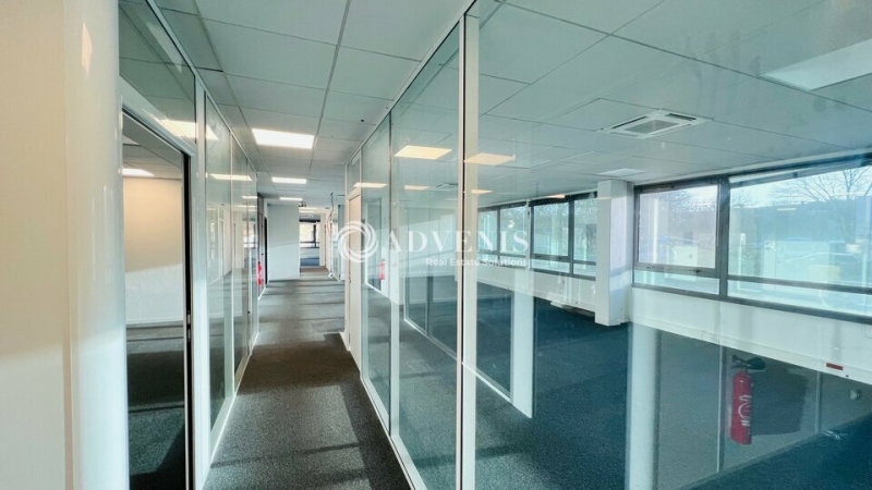Location Bureaux PESSAC (33600) - Photo 6