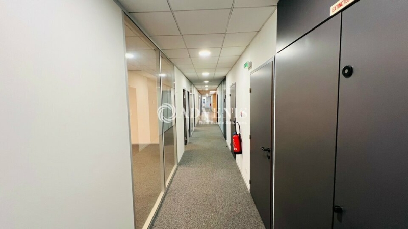 Location Bureaux PESSAC (33600) - Photo 7