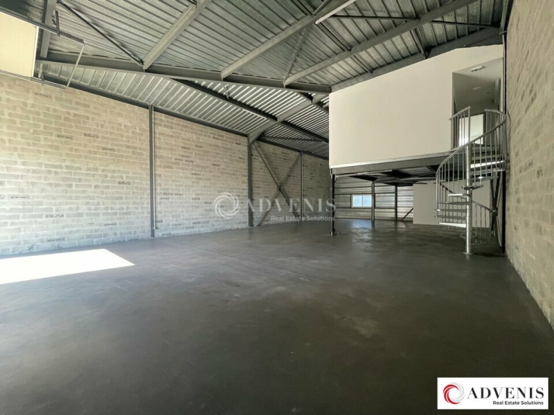 Location Activités Entrepôts LE TAILLAN MEDOC (33320) - Photo 1