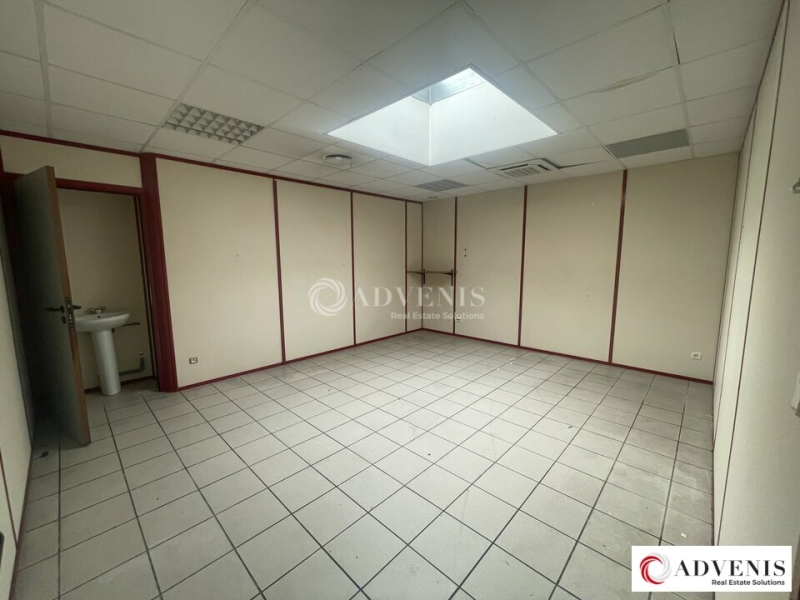 Location Activités Entrepôts BORDEAUX (33100) - Photo 11