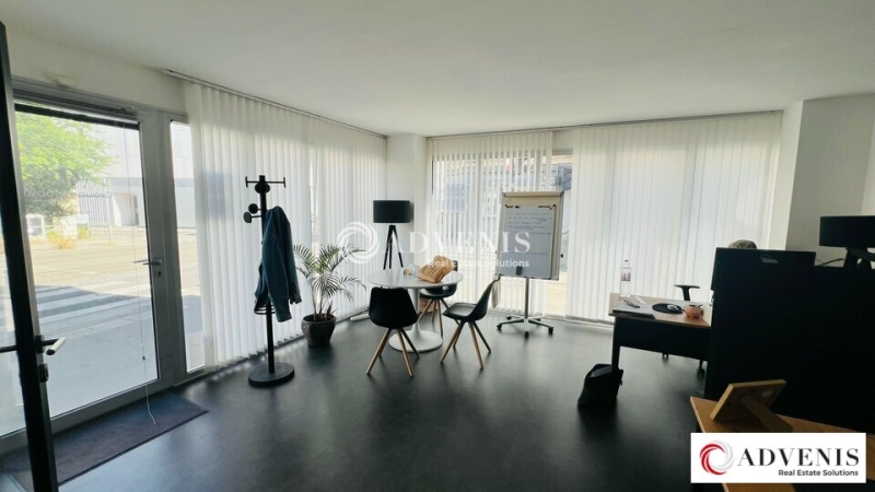 Location Bureaux BORDEAUX (33000) - Photo 1