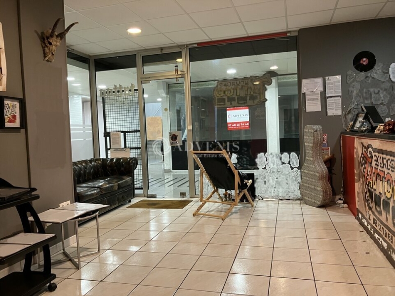 Location Commerces BOURGES (18000) - Photo 3