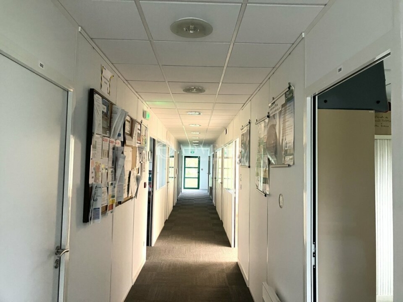 Vente Investisseur Bureaux LE SUBDRAY (18570) - Photo 3