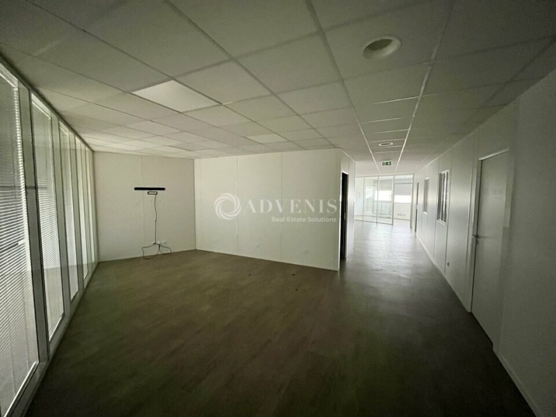 Vente Investisseur Bureaux et activités légères NANTERRE (92000) - Photo 10