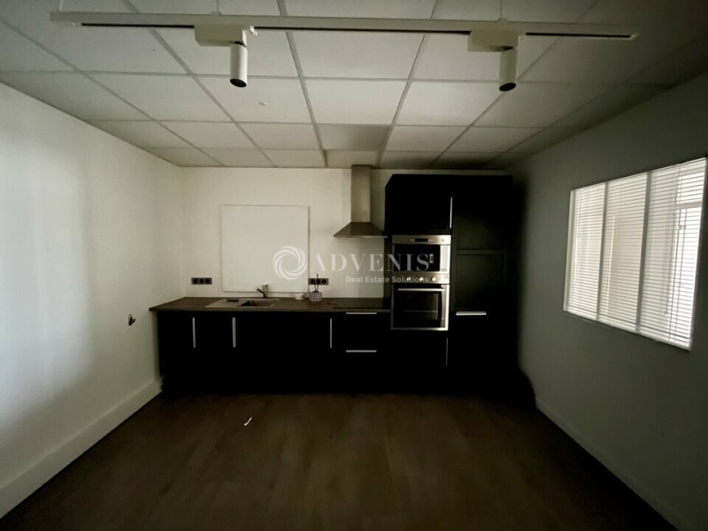 Vente Investisseur Bureaux et activités légères NANTERRE (92000) - Photo 11