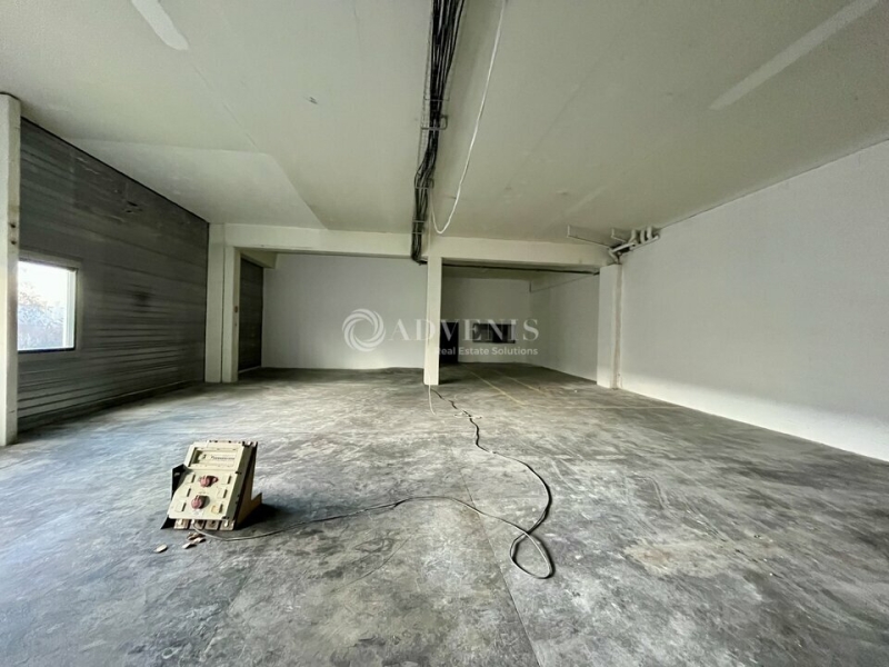 Location Activités Entrepôts TAVERNY (95150) - Photo 4