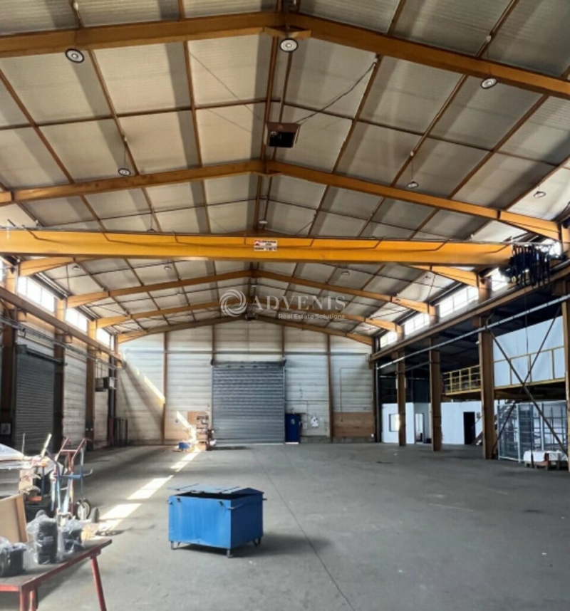 Location Entrepôts VAULX-EN-VELIN (69120) - Photo 1