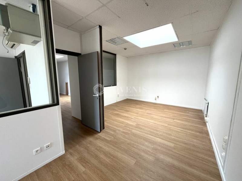 Location Bureaux VILLEURBANNE (69100) - Photo 4