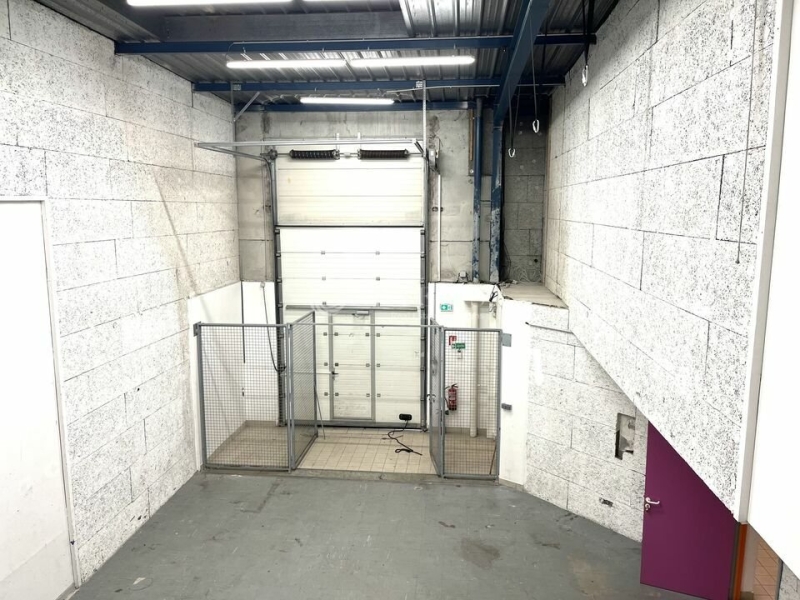 Location Activités Entrepôts VILLEURBANNE (69100) - Photo 6