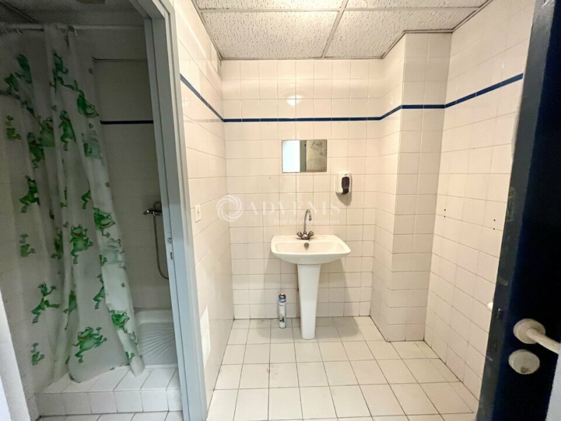 Location Activités Entrepôts VILLEURBANNE (69100) - Photo 7