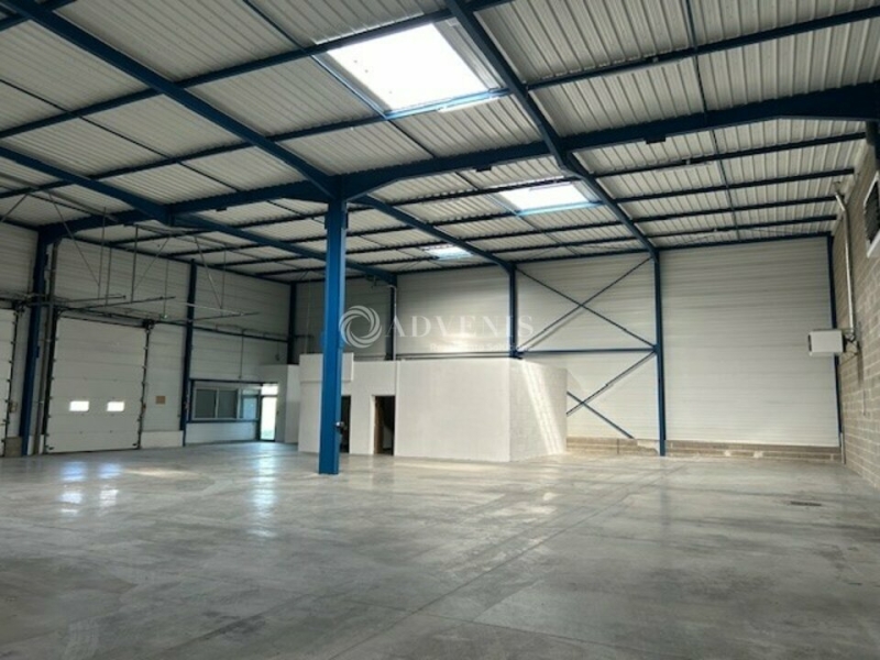 Location Activités Entrepôts DAGNEUX (01120) - Photo 4