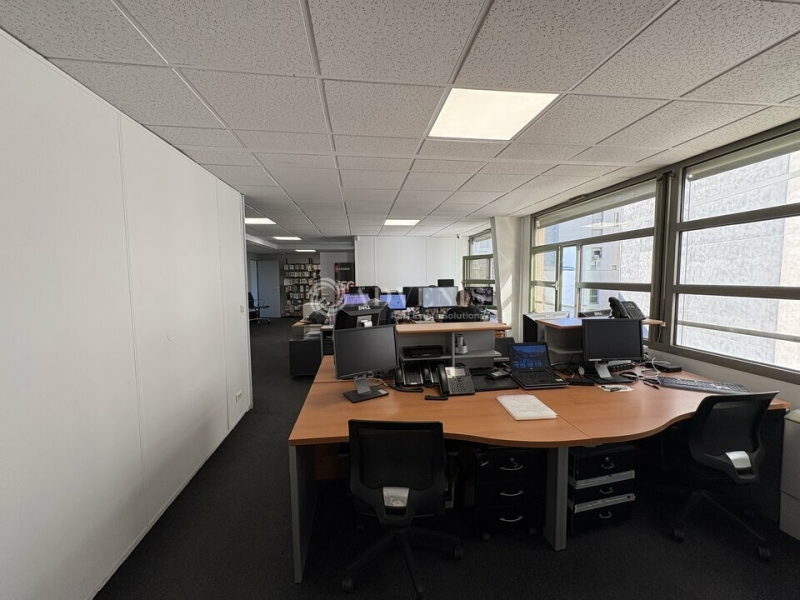 Location Bureaux PARIS (75015) - Photo 4