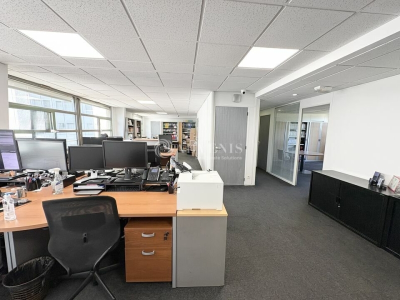 Location Bureaux PARIS (75015) - Photo 5