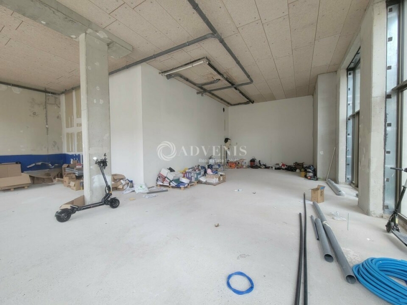 Location Commerces SAINT-DENIS (93200) - Photo 2