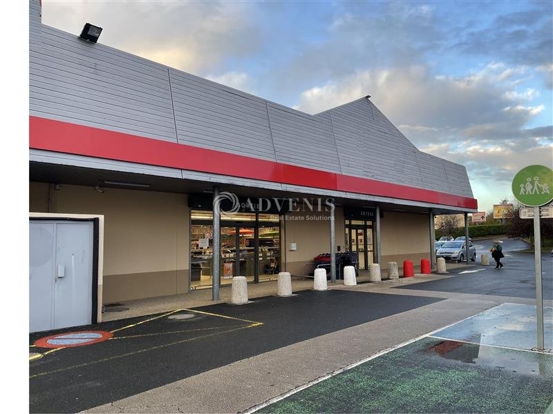 Location Commerces COULAINES (72190) - Photo 1