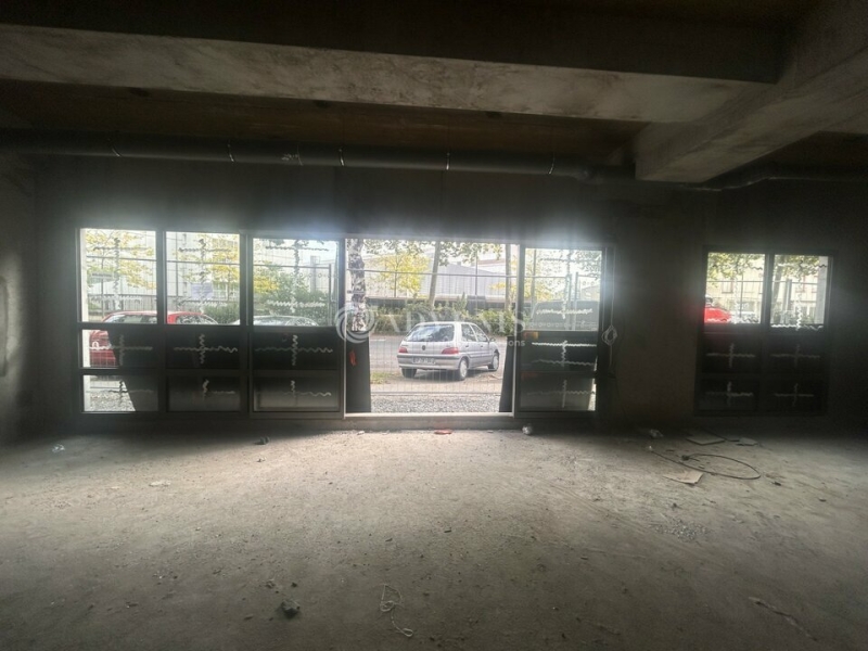 Vente Investisseur Commerces LE MANS (72100) - Photo 2