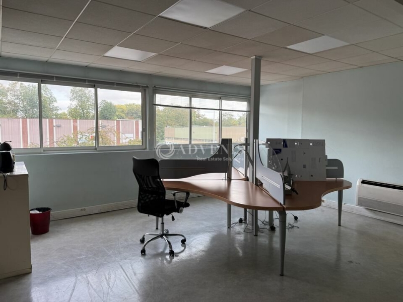 Location Activités Entrepôts NOISIEL (77186) - Photo 12