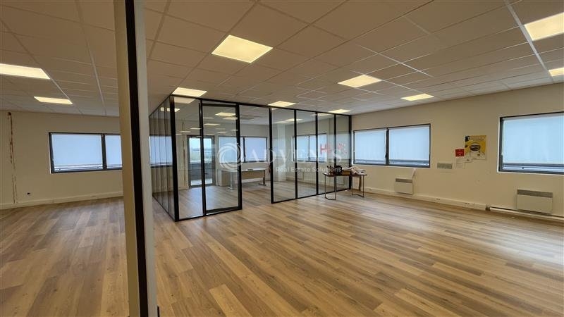 Vente Investisseur Bureaux FERRIERES (77164) - Photo 8