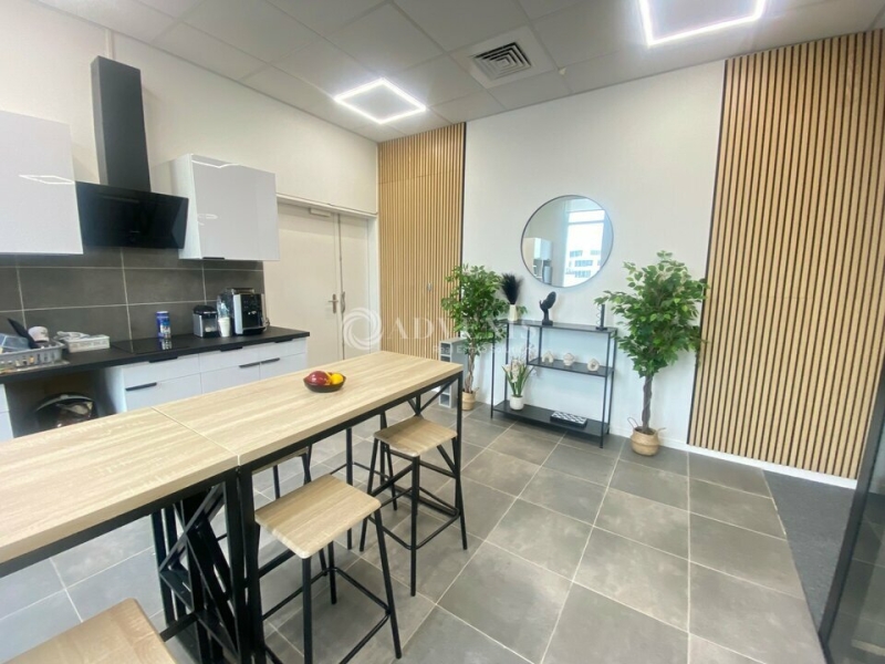 Location Bureaux CHESSY (77700) - Photo 6