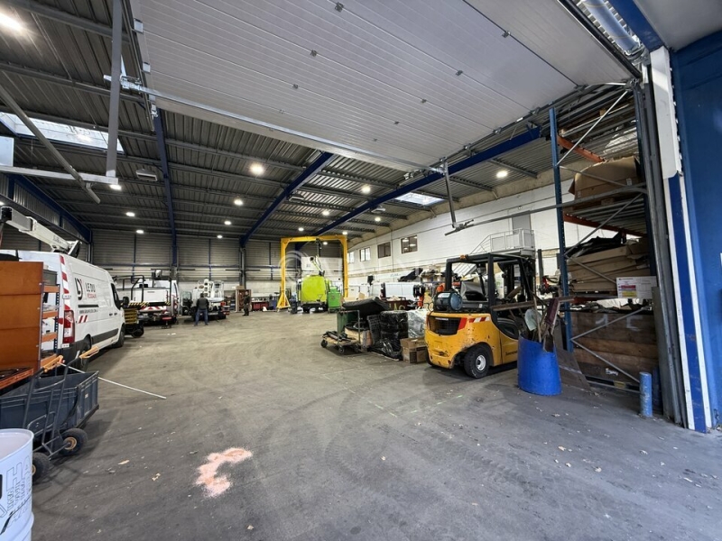 Location Entrepôts FERRIERES (77164) - Photo 2