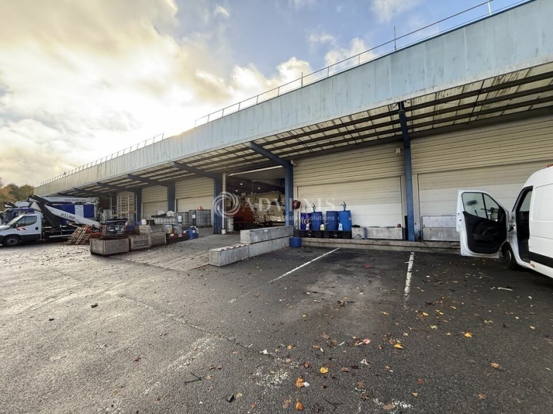 Location Entrepôts FERRIERES (77164) - Photo 3