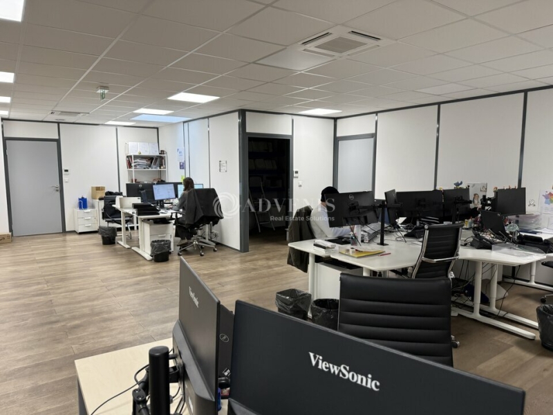 Location Entrepôts FERRIERES (77164) - Photo 7