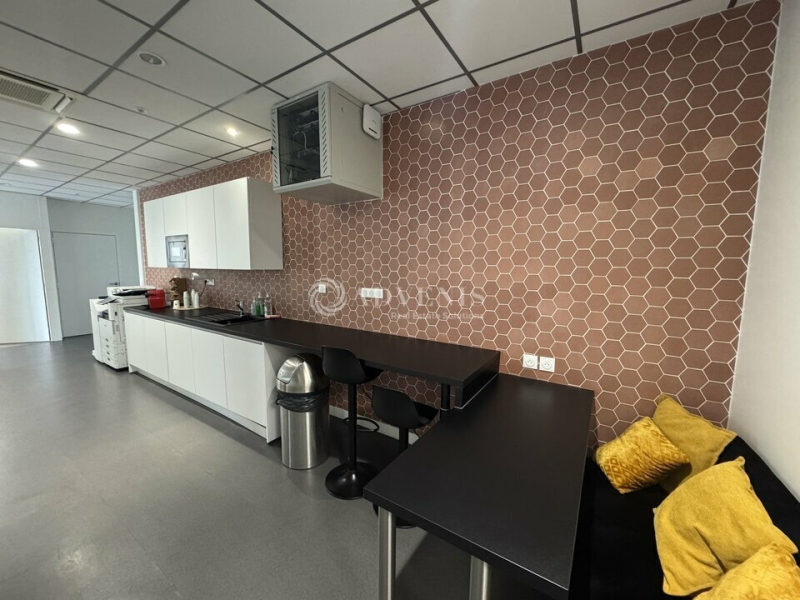 Location Bureaux TREMBLAY EN FRANCE (93290) - Photo 4