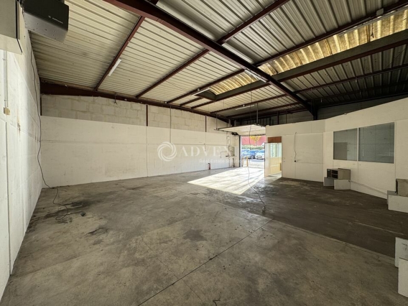 Location Activités Entrepôts LE BLANC MESNIL (93150) - Photo 3