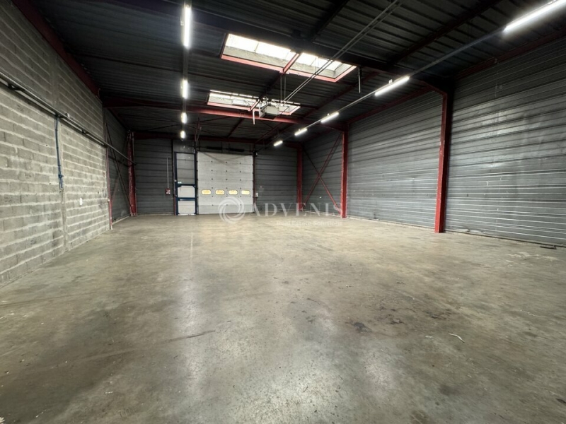 Location Activités Entrepôts TREMBLAY EN FRANCE (93290) - Photo 4
