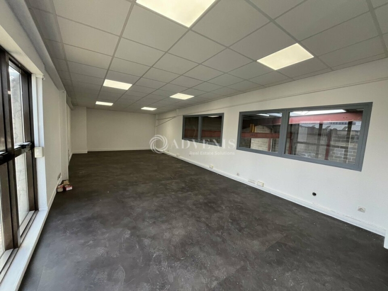 Location Activités Entrepôts LE THILLAY (95500) - Photo 10