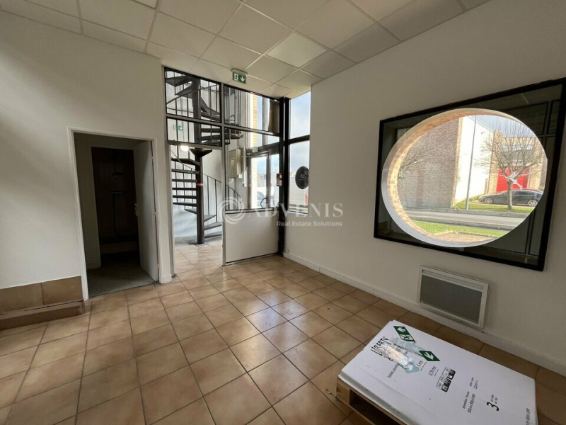 Location Activités Entrepôts LE THILLAY (95500) - Photo 9