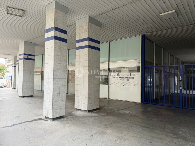 Vente Investisseur Bureaux METZ (57000) - Photo 2