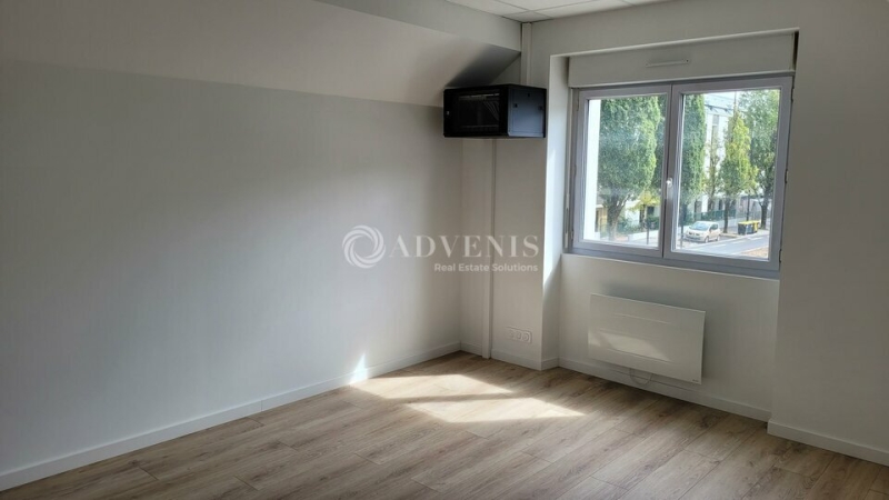 Location Commerces NANTES (44300) - Photo 4