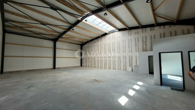 Location Activités Entrepôts LE LOROUX BOTTEREAU (44430) - Photo 2