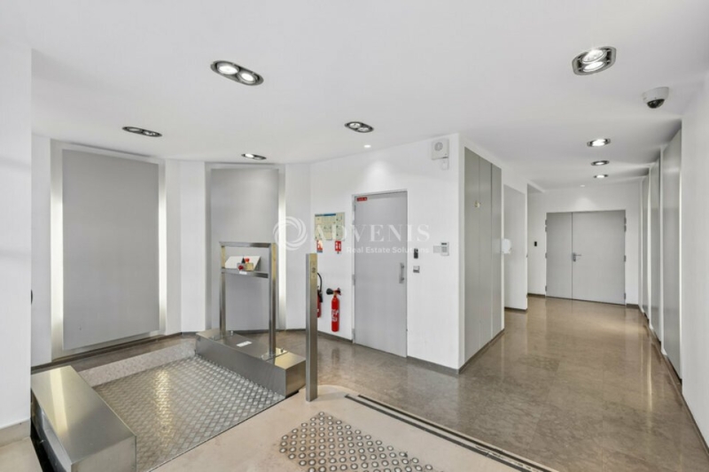 Location Bureaux PARIS (75008) - Photo 4