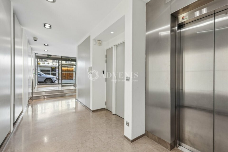 Location Bureaux PARIS (75008) - Photo 8