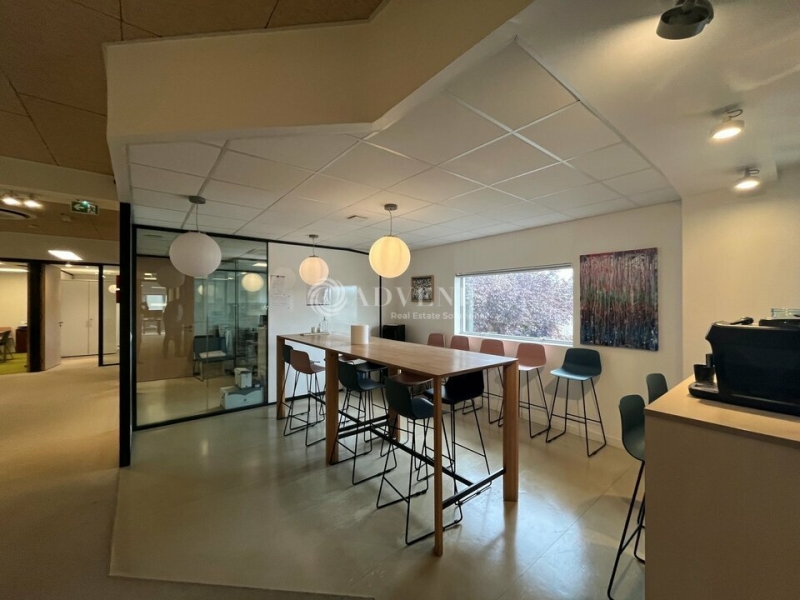 Vente Investisseur Bureaux et activités légères CHAMPIGNY SUR MARNE (94500) - Photo 1