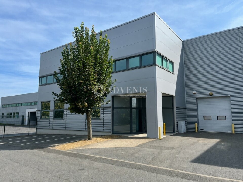 Location Activités Entrepôts IVRY SUR SEINE (94200) - Photo 1
