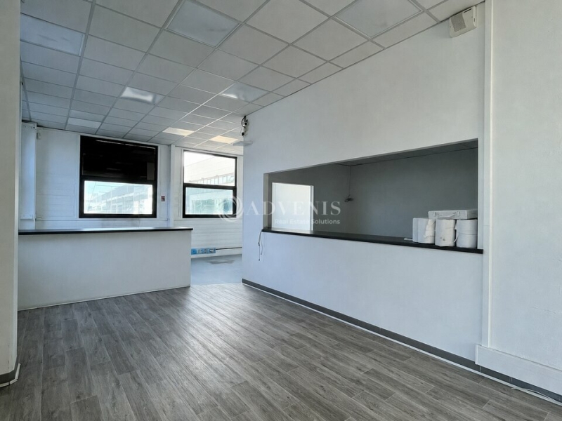 Location Activités Entrepôts IVRY SUR SEINE (94200) - Photo 2