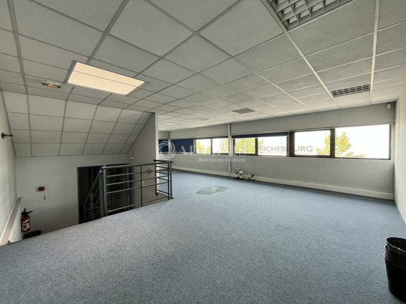 Location Activités Entrepôts IVRY SUR SEINE (94200) - Photo 8