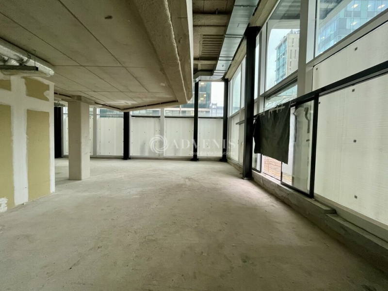 Location Commerces NANTERRE (92000) - Photo 2