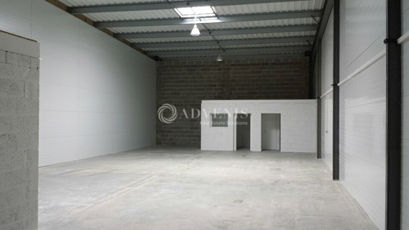 Location Activités Entrepôts BALLAN MIRE (37510) - Photo 1