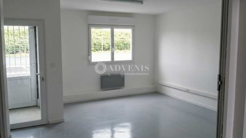 Location Activités Entrepôts BALLAN MIRE (37510) - Photo 3