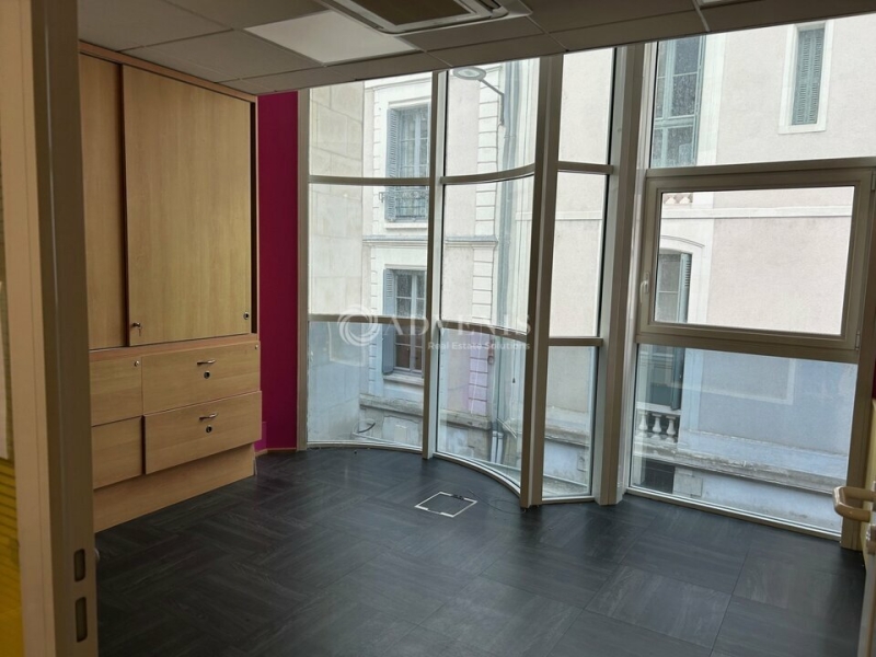 Vente Investisseur Bureaux TOURS (37000) - Photo 3