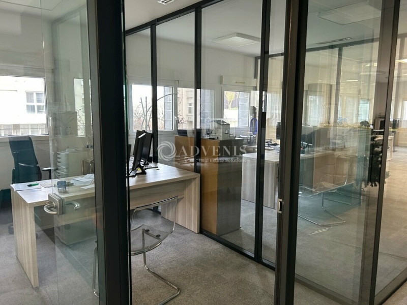 Vente Investisseur Bureaux SAINT CYR SUR LOIRE (37540) - Photo 4