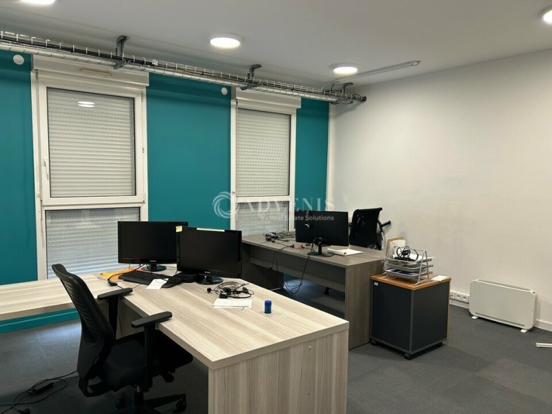 Vente Investisseur Bureaux SAINT CYR SUR LOIRE (37540) - Photo 6