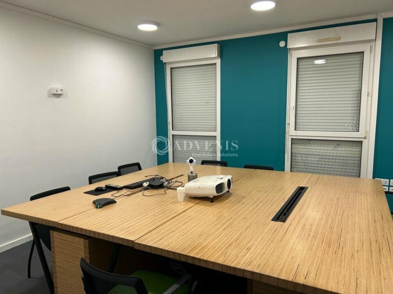 Vente Investisseur Bureaux SAINT CYR SUR LOIRE (37540) - Photo 8