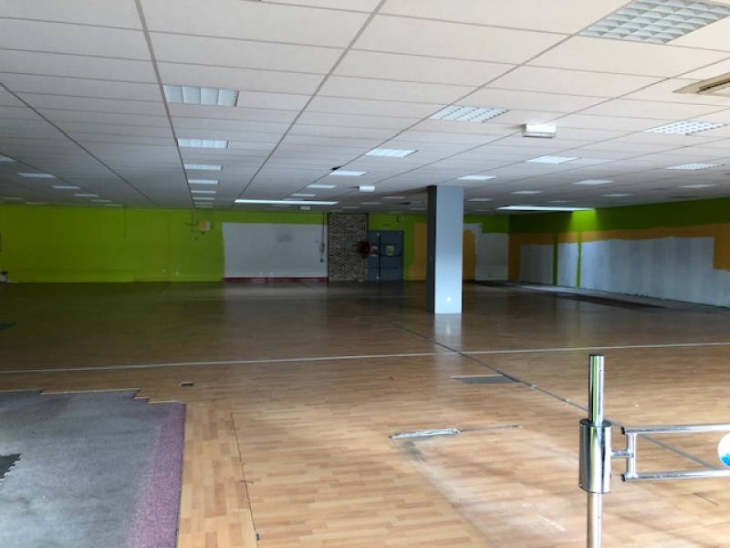Vente Investisseur Commerces CHAMBRAY LES TOURS (37170) - Photo 3
