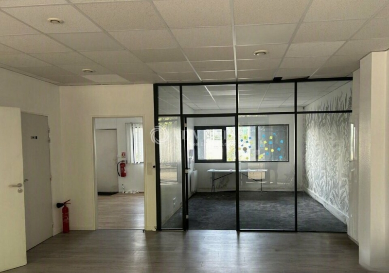 Vente Investisseur Bureaux TOURS (37000) - Photo 1