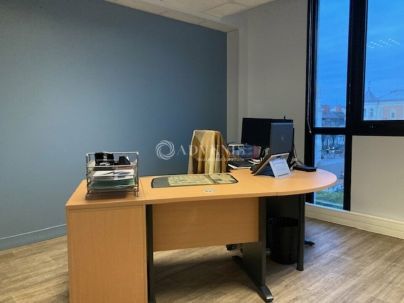 Vente Investisseur Bureaux BLOIS (41000) - Photo 2